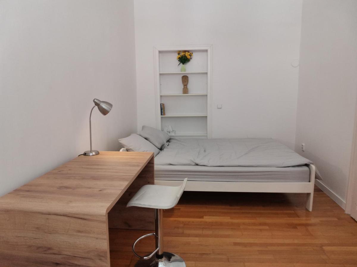Downtown 3 Bdr Charm - Walk To All Attractions 브라티슬라바 외부 사진